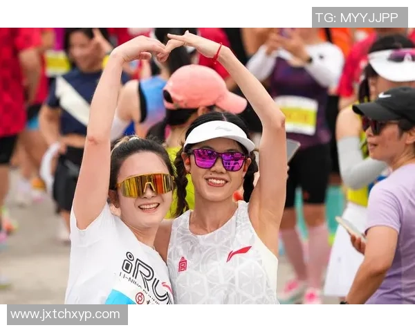 武汉滑板队勇闯马拉松大满贯展现逆袭精神与团队力量